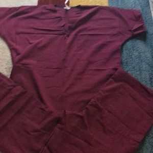 Maroon scrub set